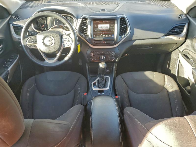 Photo 8 from auction – 2017 JEEP CHEROKEE L with VIN 1C4PJLCB6HW660871