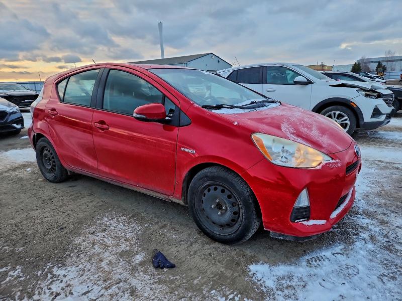Photo 4 from auction – 2013 TOYOTA PRIUS C with VIN JTDKDTB36D1528146
