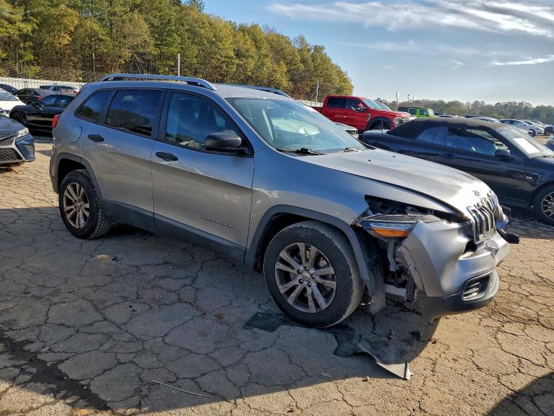 Photo 4 from auction – 2015 JEEP CHEROKEE S with VIN 1C4PJLAB8FW695962