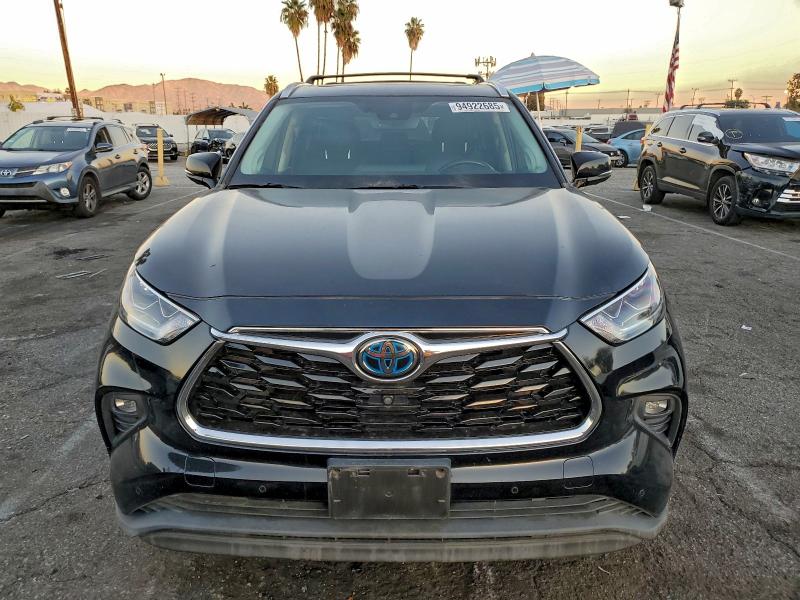 Photo 5 from auction – 2020 TOYOTA HIGHLANDER with VIN 5TDYARAH7LS001902