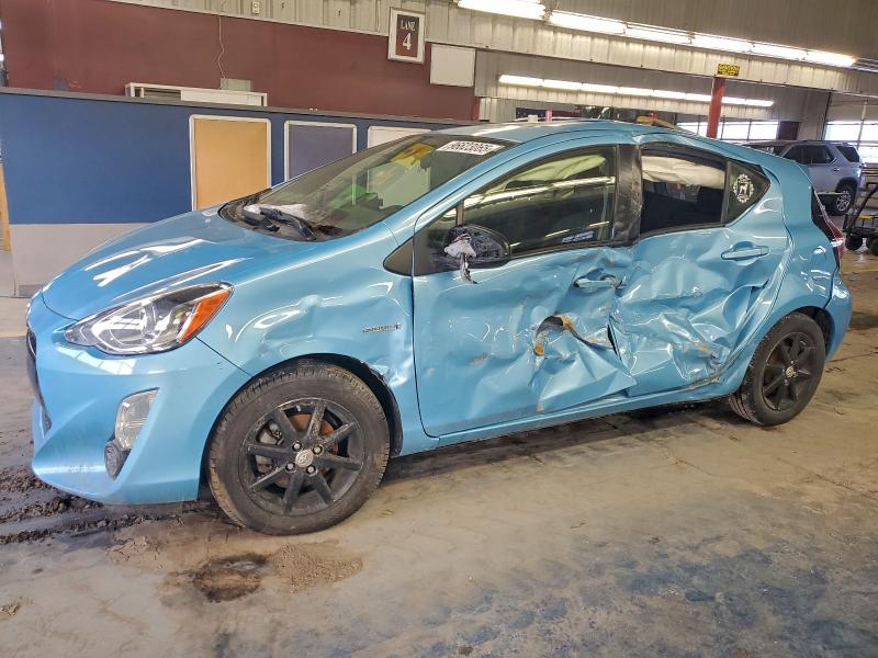 TOYOTA PRIUS C 2015 with VIN JTDKDTB31F1101394 - Photo from auction