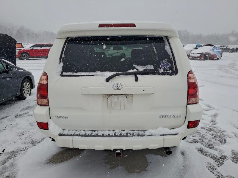 Zdjęcie 6 z aukcji – 2005 TOYOTA 4RUNNER SR z VIN JTEBU14R450066565