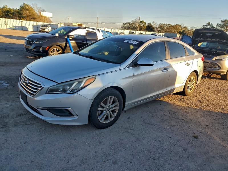 HYUNDAI SONATA SE 2017 with VIN 5NPE24AF6HH507901 - Photo from auction
