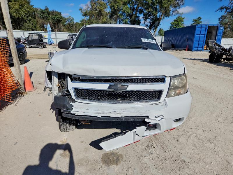 Photo 5 from auction – 2010 CHEVROLET TAHOE C150 with VIN 1GNMCAE02AR244972