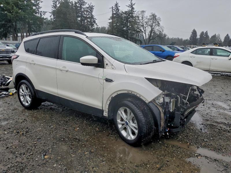 Photo 4 from auction – 2018 FORD ESCAPE SEL with VIN 1FMCU9HD2JUB26606