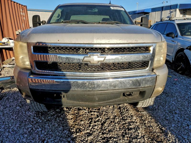 Photo 5 from auction – 2007 CHEVROLET SILVERADO with VIN 2GCEK13MX71603198