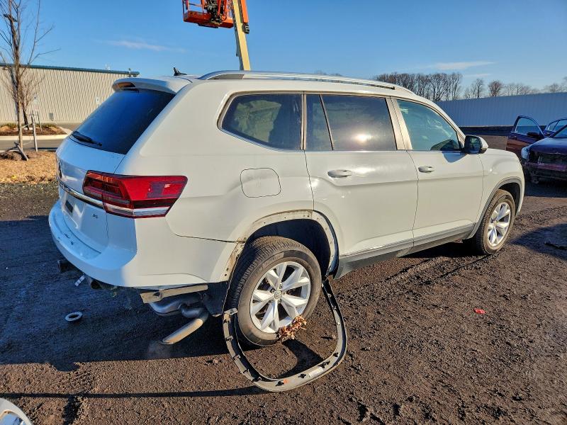 Photo 3 from auction – 2018 VOLKSWAGEN ATLAS SEL with VIN 1V2ER2CA0JC514926