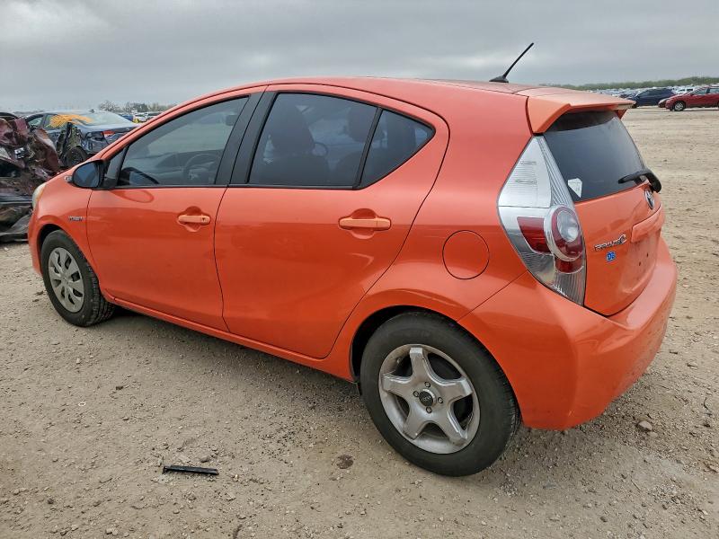 Photo 2 from auction – 2014 TOYOTA PRIUS C with VIN JTDKDTB30E1071304