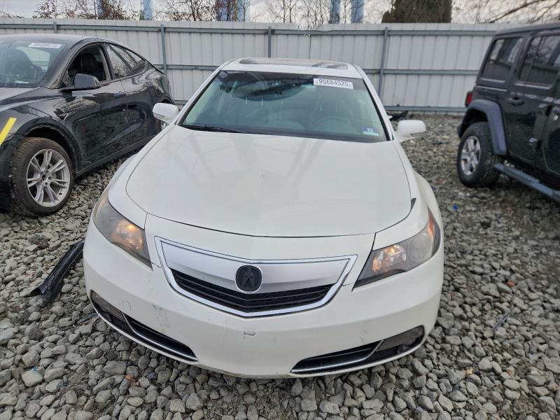 Photo 5 from auction – 2013 ACURA TL TECH with VIN 19UUA9F50DA003486