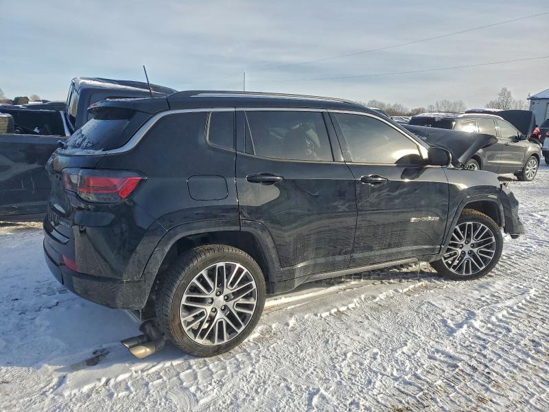 Photo 3 from auction – 2022 JEEP COMPASS LI with VIN 3C4NJDCB3NT191415
