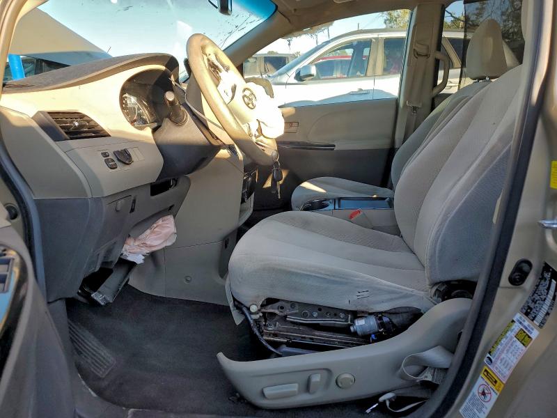 Photo 7 from auction – 2011 TOYOTA SIENNA LE with VIN 5TDKK3DC1BS064962