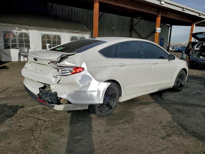 Zdjęcie 3 z aukcji – 2016 FORD FUSION SE z VIN 3FA6P0HD4GR165840