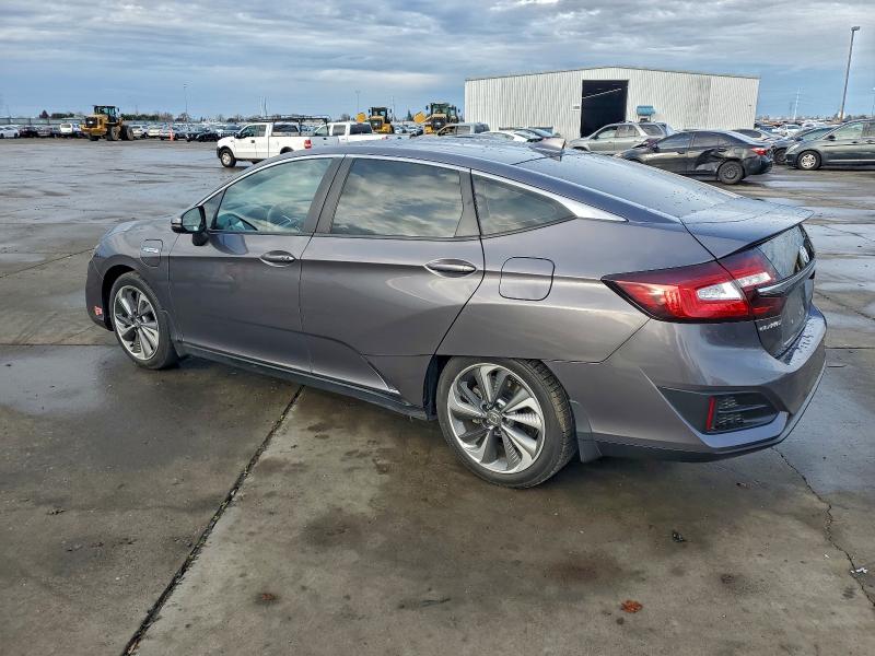 Photo 2 from auction – 2018 HONDA CLARITY with VIN JHMZC5F11JC011745