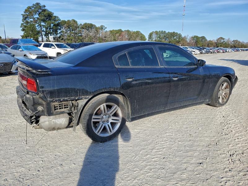 Photo 3 from auction – 2013 DODGE CHARGER SE with VIN 2C3CDXBG6DH639140