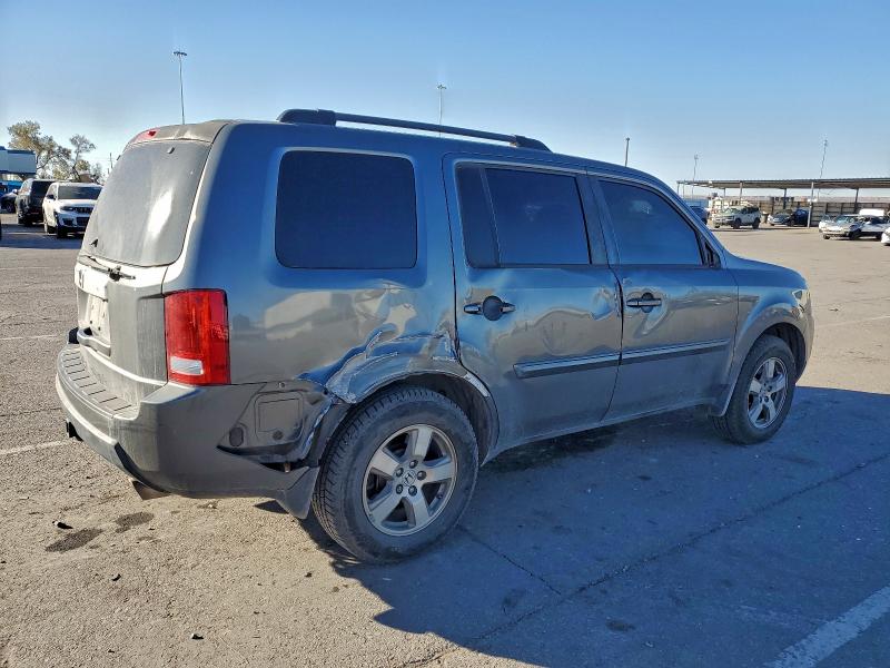 Photo 3 from auction – 2011 HONDA PILOT EXL with VIN 5FNYF3H59BB054713