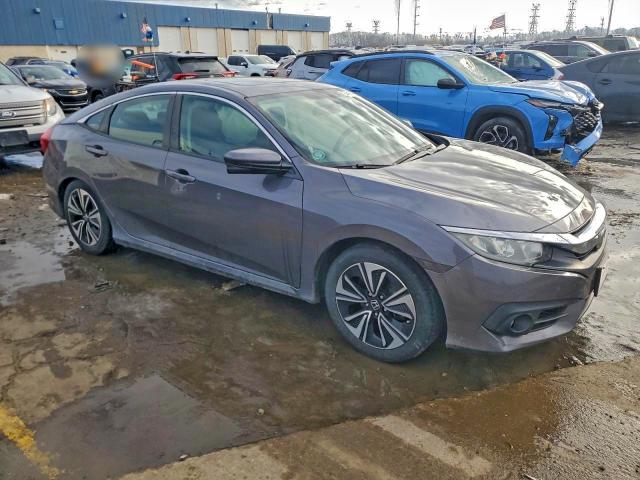 Photo 4 from auction – 2017 HONDA CIVIC EX with VIN 19XFC1F30HE029235