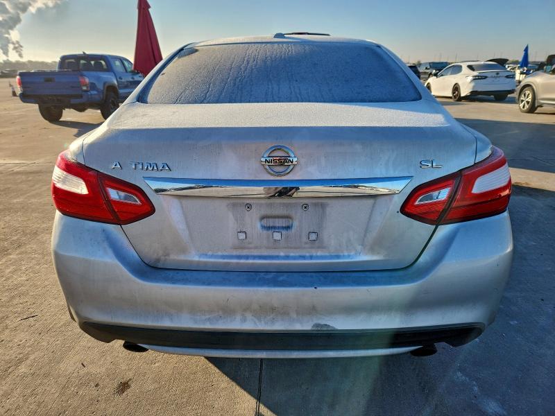 Photo 6 from auction – 2017 NISSAN ALTIMA 2.5 with VIN 1N4AL3AP4HC244954