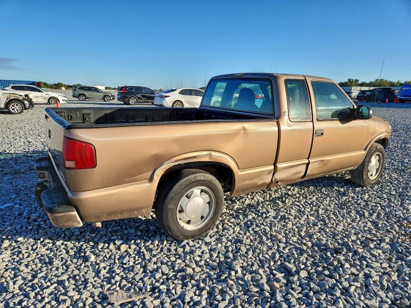 Photo 3 from auction – 2003 GMC SONOMA with VIN 1GTCS19X538245265