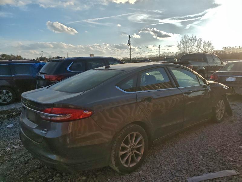 Zdjęcie 3 z aukcji – 2017 FORD FUSION SE z VIN 3FA6P0HD2HR249754