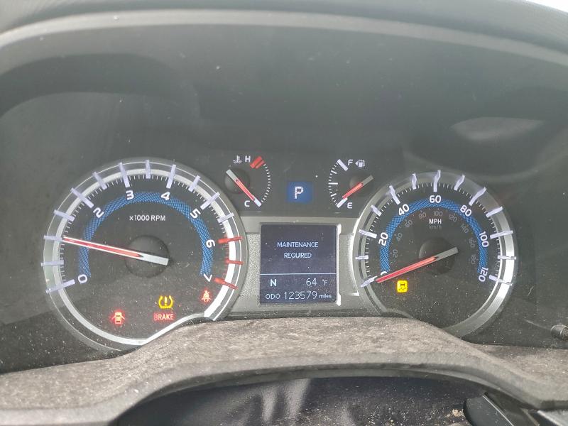 Photo 9 from auction – 2018 TOYOTA 4RUNNER SR with VIN JTEZU5JR7J5185606