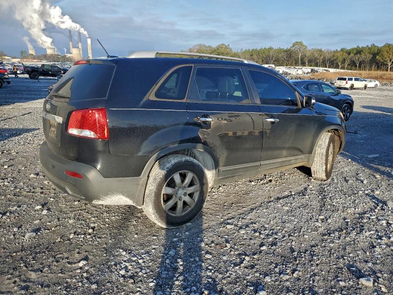 Photo 3 from auction – 2011 KIA SORENTO BA with VIN 5XYKT3A16BG162138