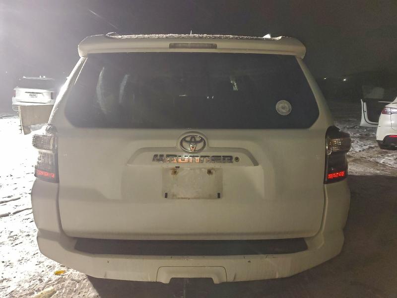 Photo 6 from auction – 2016 TOYOTA 4RUNNER SR with VIN JTEBU5JR5G5287674