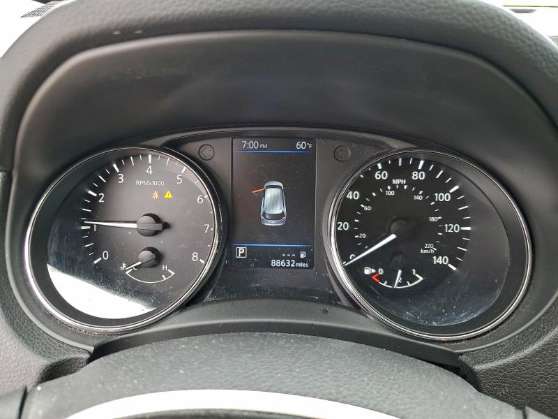 Photo 9 from auction – 2018 NISSAN ROGUE S with VIN 5N1AT2MT8JC848604
