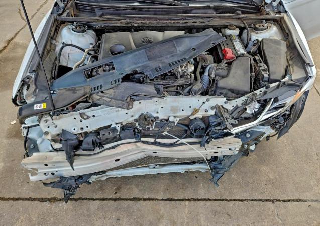 Photo 11 from auction – 2021 TOYOTA CAMRY with VIN 4T1C11AK2MU579423