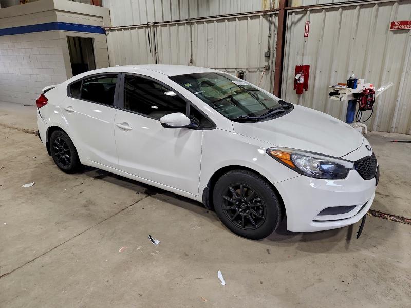Photo 4 from auction – 2016 KIA FORTE LX with VIN KNAFK4A60G5620789