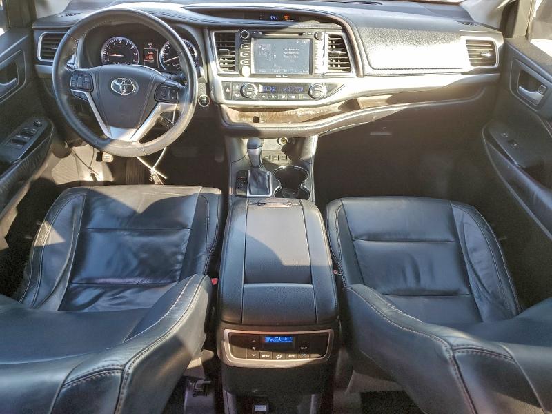 Photo 8 from auction – 2015 TOYOTA HIGHLANDER with VIN 5TDJKRFH8FS104001