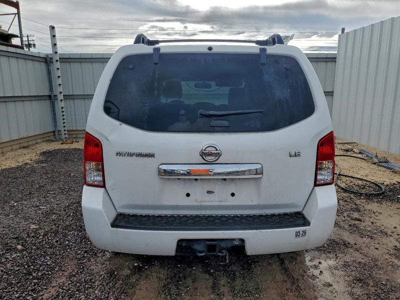 Photo 6 from auction – 2011 NISSAN PATHFINDER with VIN 5N1AR1NN8BC600511
