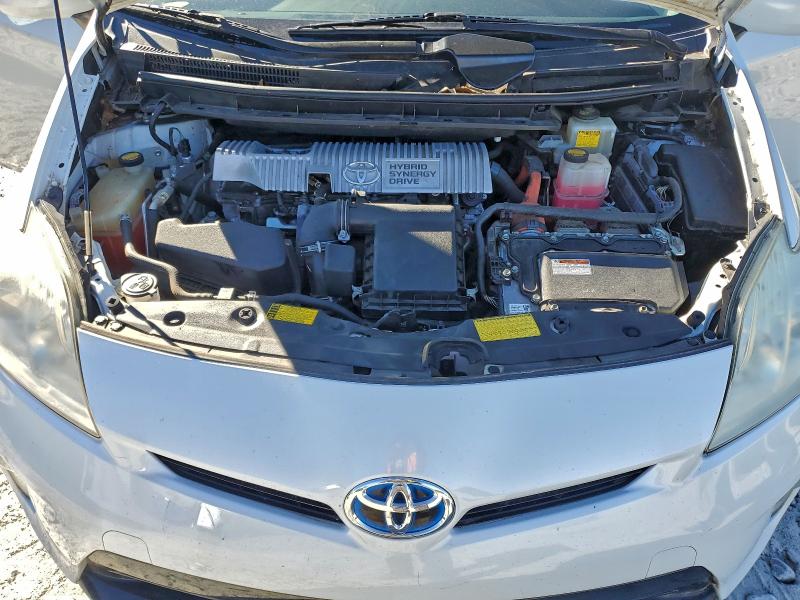 Photo 11 from auction – 2013 TOYOTA PRIUS with VIN JTDKN3DU9D1689688