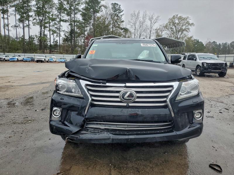 Photo 5 from auction – 2014 LEXUS LX 570 with VIN JTJHY7AX3E4147040