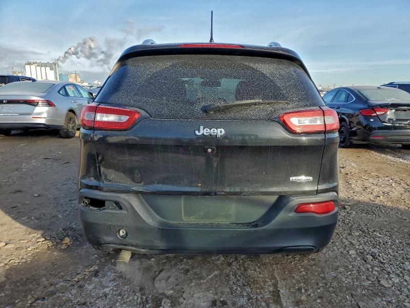 Photo 6 from auction – 2015 JEEP CHEROKEE L with VIN 1C4PJLCB0FW696231