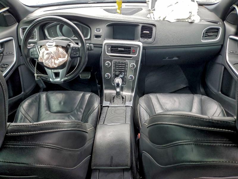 Photo 8 from auction – 2017 VOLVO S60 with VIN YV149MTS7H2438651
