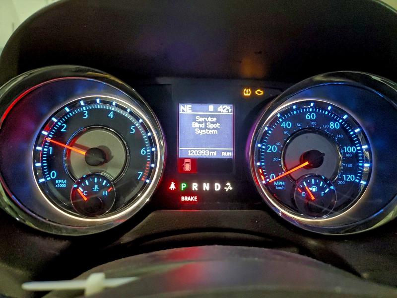 Photo 9 from auction – 2014 CHRYSLER TOWN & COU with VIN 2C4RC1CG1ER116155