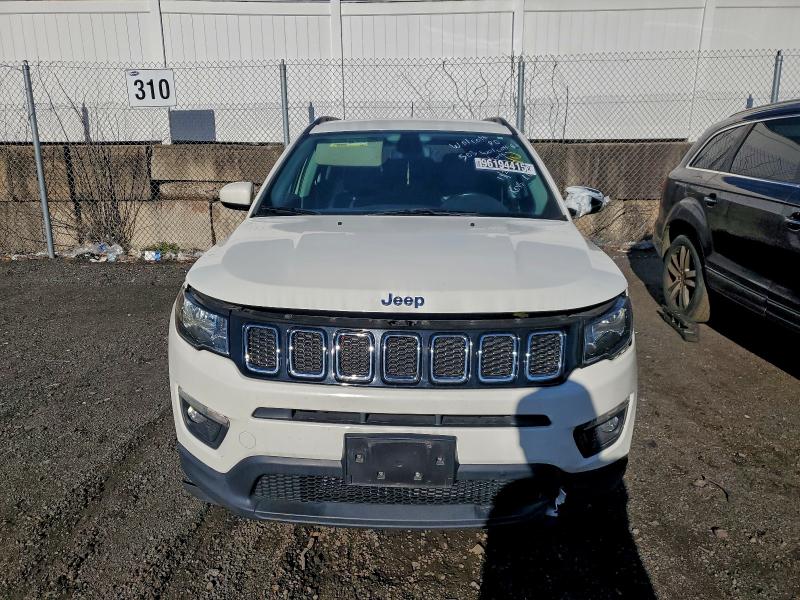Photo 5 from auction – 2019 JEEP COMPASS LA with VIN 3C4NJDBB9KT690295