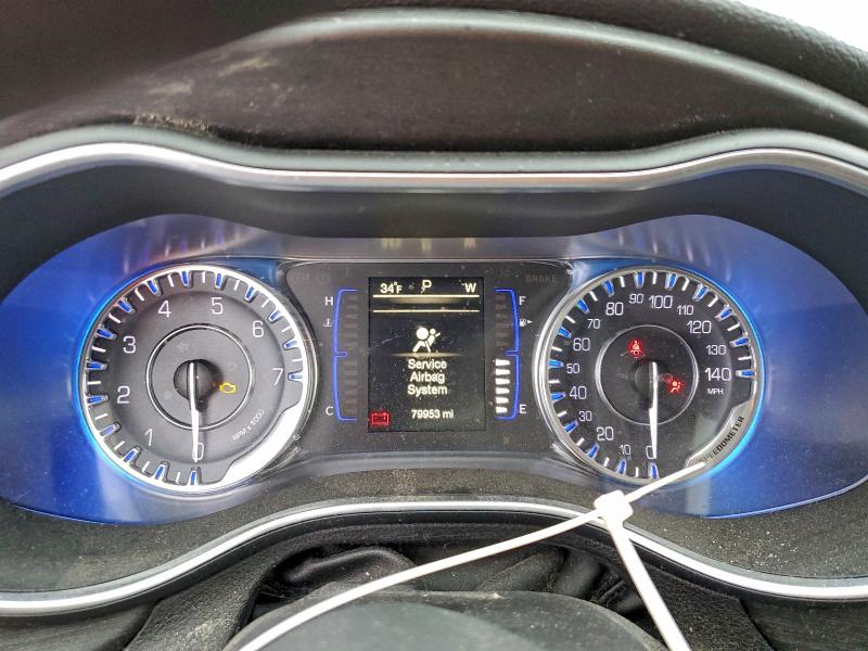 Photo 9 from auction – 2016 CHRYSLER 200 LIMITE with VIN 1C3CCCAB0GN130285