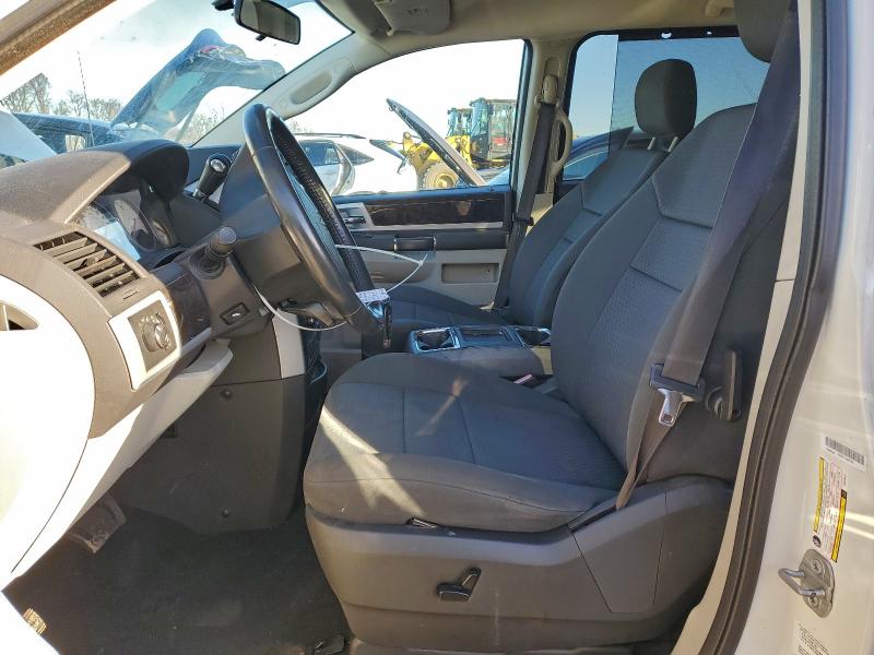 Photo 7 from auction – 2010 DODGE GRAND CARA with VIN 2D4RN5D12AR145477