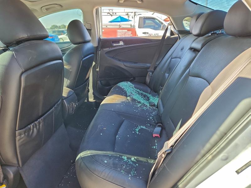 Photo 10 from auction – 2014 HYUNDAI SONATA SE with VIN 5NPEC4AB5EH835297