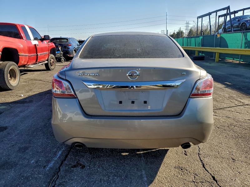صورة رقم 6 من المزاد - 2015 NISSAN ALTIMA 2.5 مع VIN 1N4AL3AP9FN389876