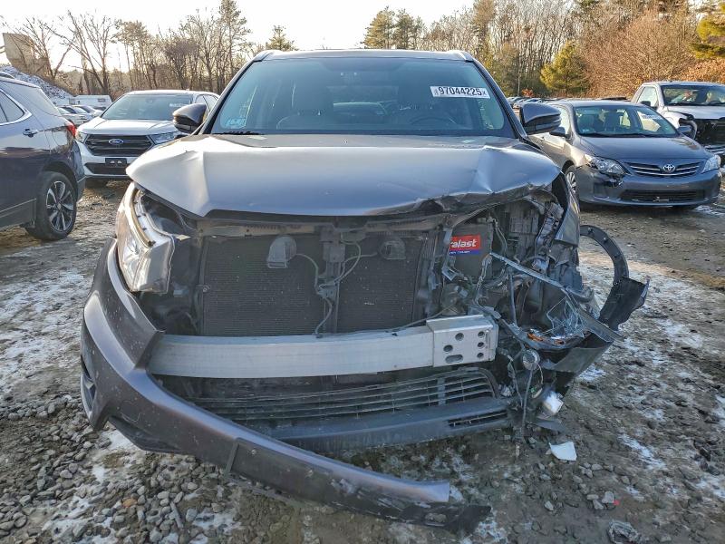 Photo 5 from auction – 2014 TOYOTA HIGHLANDER with VIN 5TDJKRFH3ES045616