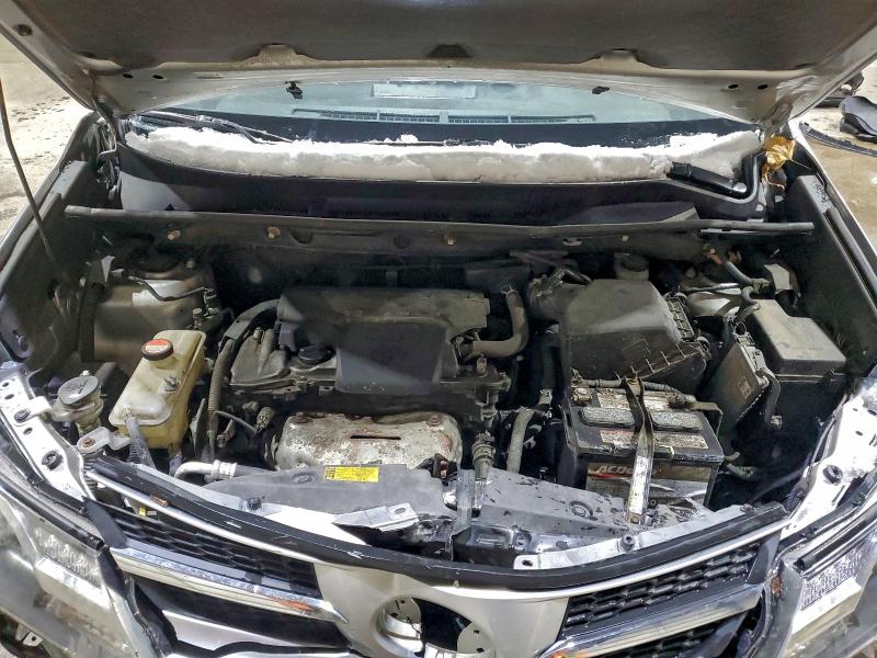 Photo 12 from auction – 2015 TOYOTA RAV4 XLE with VIN JTMRFREV1FJ014717
