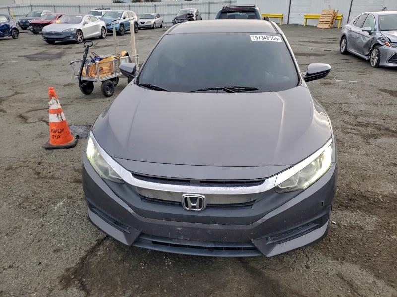 Photo 5 from auction – 2017 HONDA CIVIC LX with VIN 2HGFC2F55HH519084