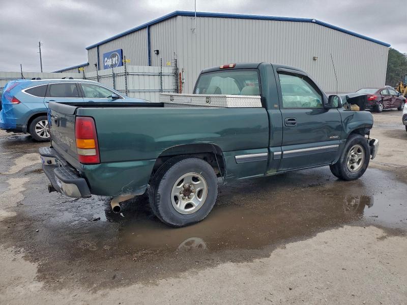 Photo 3 from auction – 2002 CHEVROLET SILVERADO with VIN 1GCEC14V82Z203824