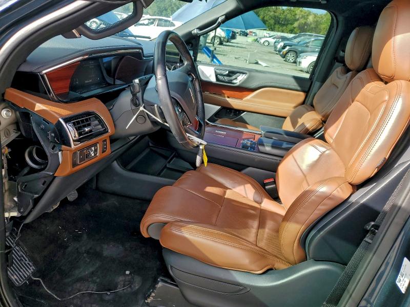 Photo 7 from auction – 2022 LINCOLN NAVIGATOR with VIN 5LMJJ3LT1NEL09245