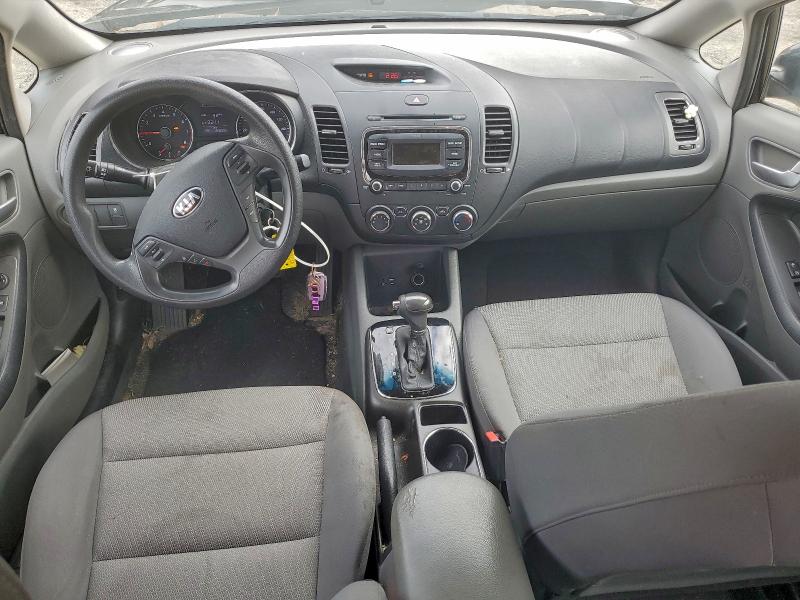 Photo 8 from auction – 2017 KIA FORTE LX with VIN 3KPFK4A76HE091608