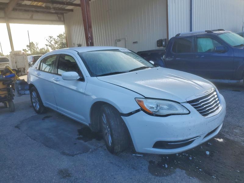 Photo 4 from auction – 2013 CHRYSLER 200 TOURIN with VIN 1C3CCBBBXDN501652