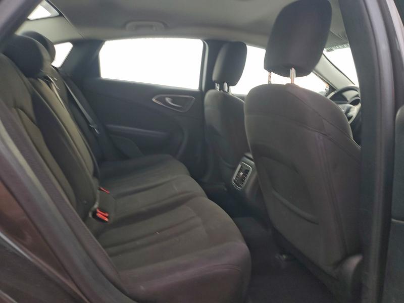 Photo 10 from auction – 2015 CHRYSLER 200 LIMITE with VIN 1C3CCCAB3FN559161