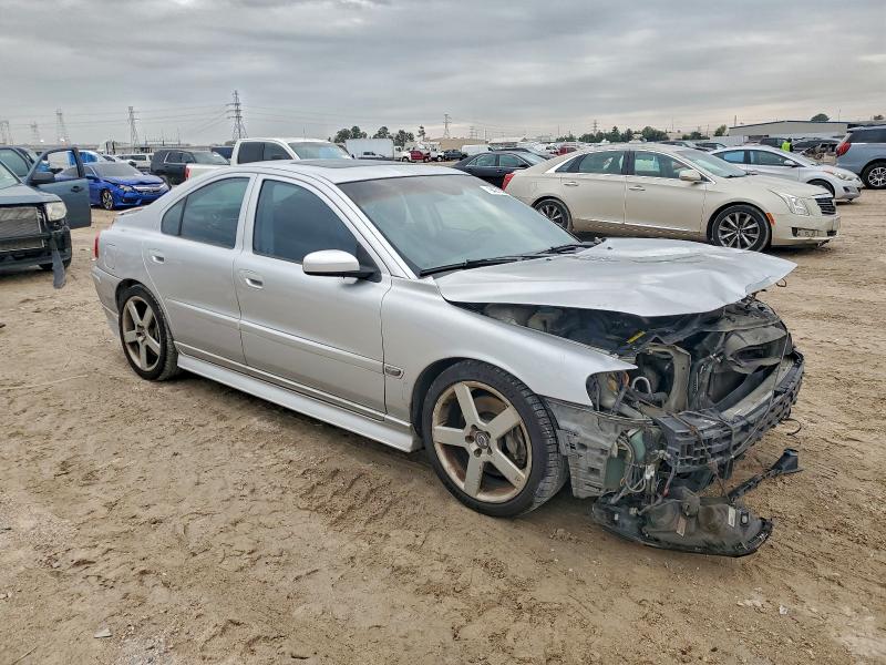 Photo 4 from auction – 2005 VOLVO S60 R with VIN YV1RH527852442909